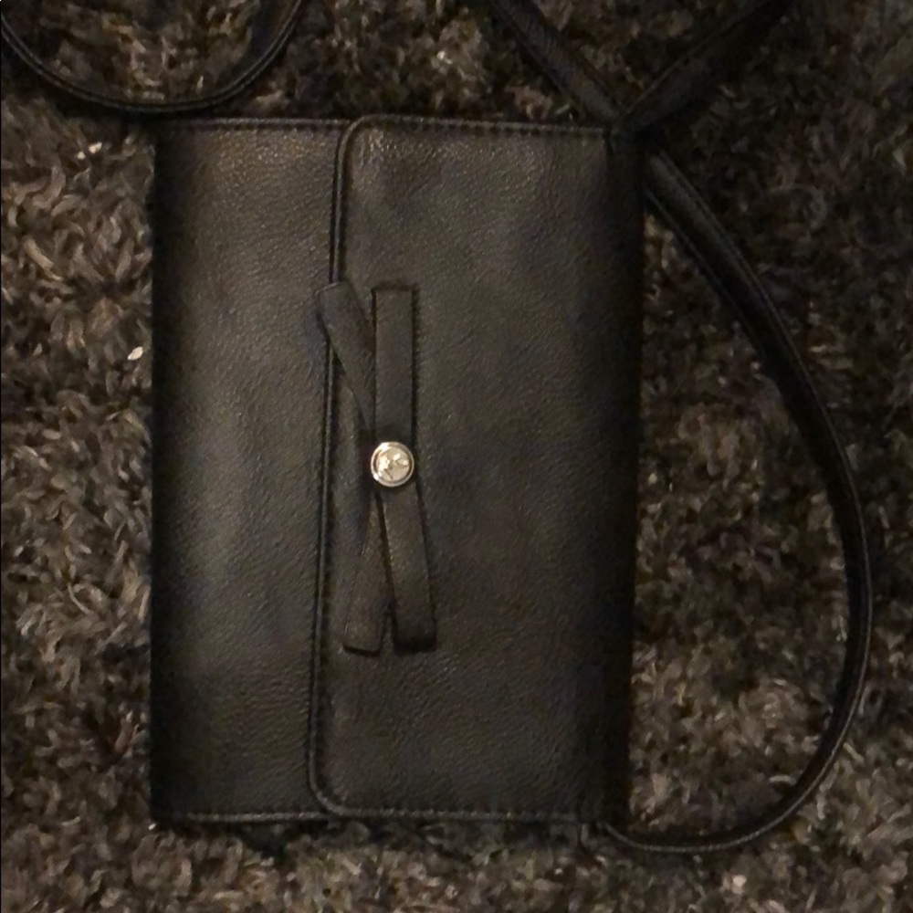 Black crossbody